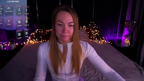 Snapshot of vixenmuse chatting on 01/12/26, 07:41 Ur Lady online show from 01/12/26, 07:41