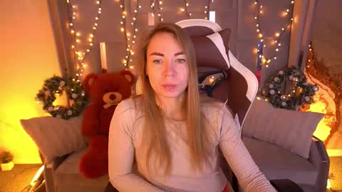 Snapshot of vixenmuse chatting on 01/18/26, 08:56 Ur Lady online show from 01/18/26, 08:56