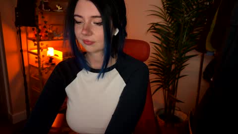 Snapshot of vixenp chatting on 03/22/26, 07:17 Polly Online mostly at 9pm-2am UK Time online show from 03/22/26, 07:17