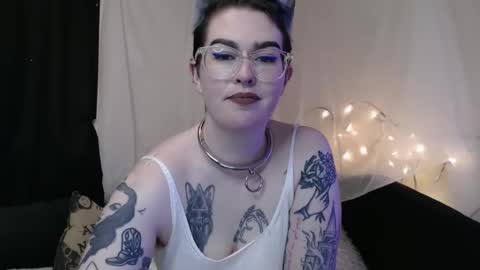 Snapshot of vixinvvitch chatting on 01/31/25, 06:47 VIXIN online show from 01/31/25, 06:47