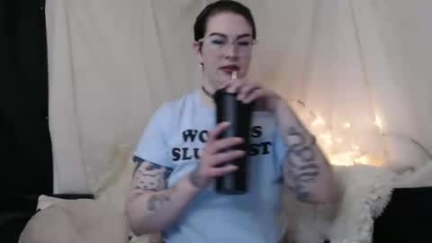 Snapshot of vixinvvitch chatting on 02/22/25, 05:35 VIXIN online show from 02/22/25, 05:35