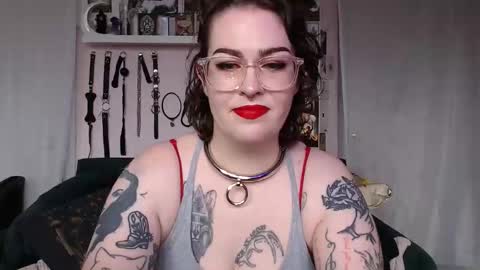 Snapshot of vixinvvitch chatting on 10/08/25, 05:54 VIXIN online show from 10/08/25, 05:54