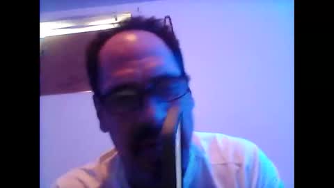Snapshot of vknow chatting on 02/17/25, 03:42 vknow online show from 02/17/25, 03:42
