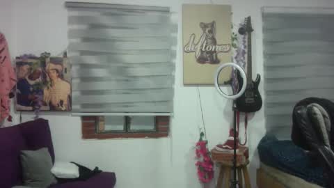 Snapshot of vl21cm chatting on 04/02/26, 06:44 vl21cm online show from 04/02/26, 06:44