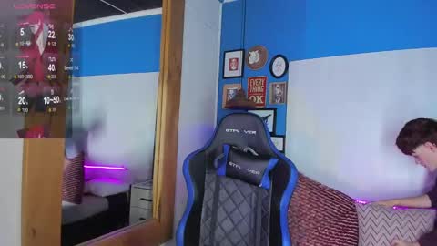 Vlad  online show from 02/06/25, 02:37