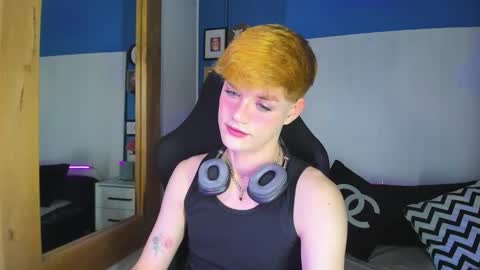 Vlad  online show from 10/22/25, 02:28