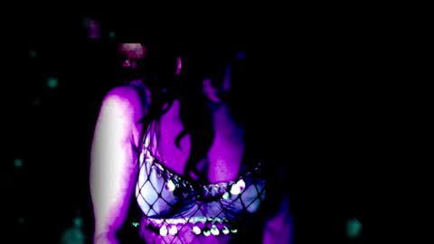 Snapshot of vladiskin chatting on 11/26/25, 10:22 Violetta Elysia online show from 11/26/25, 10:22