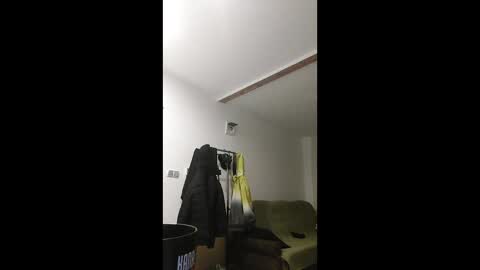 Snapshot of vladumyr chatting on 12/17/25, 06:36 vladumyr online show from 12/17/25, 06:36