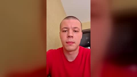 Snapshot of vladzem246 chatting on 08/02/26, 01:31 Cherryberry online show from 08/02/26, 01:31