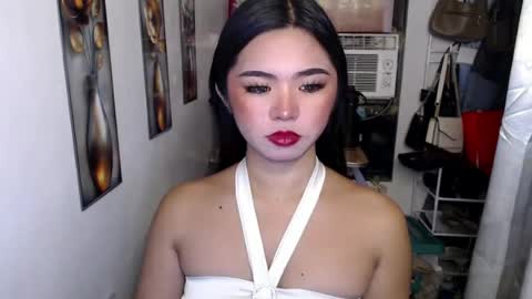 Snapshot of voganmarie chatting on 07/23/26, 08:45 voganmarie online show from 07/23/26, 08:45