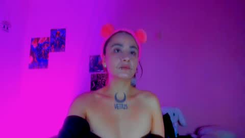 Snapshot of void_smokin chatting on 06/27/26, 07:24 Gabriela online show from 06/27/26, 07:24