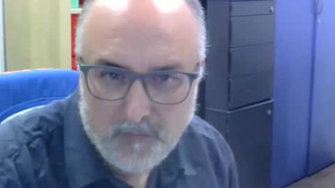 Snapshot of volpi72 chatting on 11/05/25, 07:03 volpi72 online show from 11/05/25, 07:03