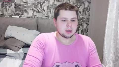 Snapshot of volshebnik_130 chatting on 01/19/26, 02:37 Volshebnik1302 online show from 01/19/26, 02:37