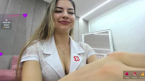 von_dee online show from 10/19/25, 05:08