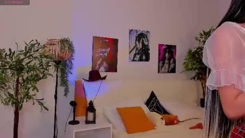 Snapshot of vonen_ray chatting on 06/08/26, 10:15 Vonen online show from 06/08/26, 10:15