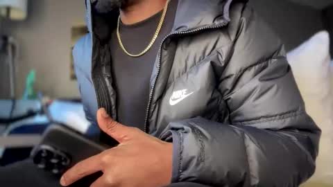 Snapshot of voodoodxck chatting on 01/11/25, 11:35 voodoodxck online show from 01/11/25, 11:35