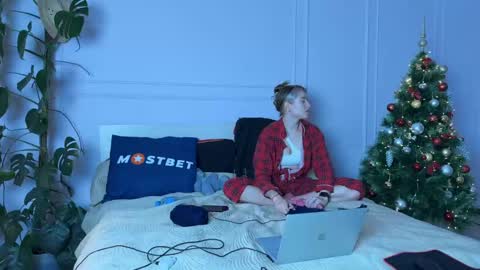 Snapshot of vorvik chatting on 01/06/25, 01:52 vorvik online show from 01/06/25, 01:52