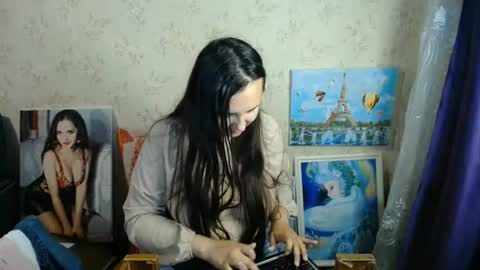 Snapshot of voulezvous_angel chatting on 06/22/26, 05:10 voulezvous_angel online show from 06/22/26, 05:10
