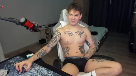 vova online show from 11/08/25, 10:26