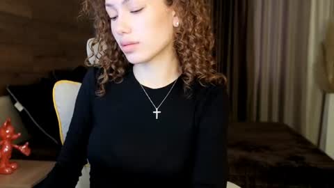 Lily online show from 07/18/26, 05:33