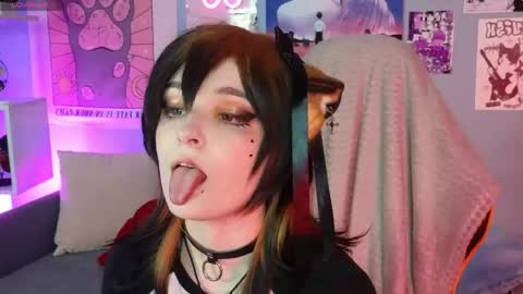 vronnier online show from 04/14/26, 03:18