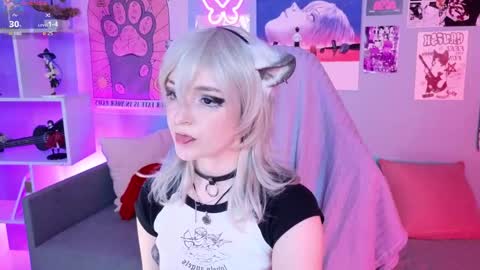 vronnier online show from 04/15/26, 03:41