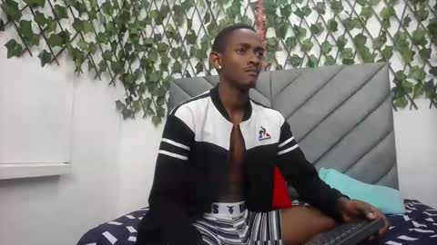 Snapshot of vsleyandlunaper chatting on 02/23/26, 03:15 vsleyandlunaper online show from 02/23/26, 03:15