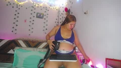 vsleyandlunaper online show from 06/24/26, 01:48