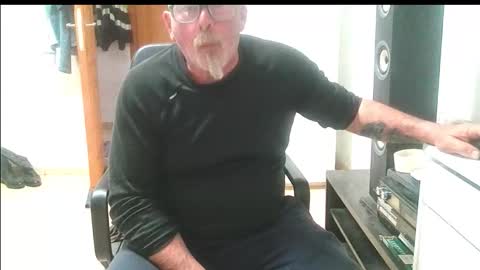 Snapshot of vuda77 chatting on 02/28/26, 04:41 oscar online show from 02/28/26, 04:41