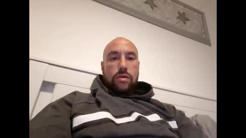 vvdgvcxggc online show from 05/08/26, 02:00