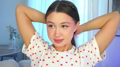 Snapshot of vvilly_wonka chatting on 05/17/26, 01:47 Ethal - thank you for thumb up online show from 05/17/26, 01:47