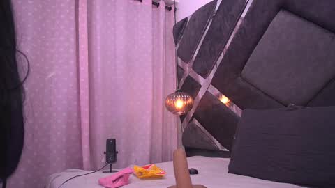 Violeta online show from 02/11/25, 03:08