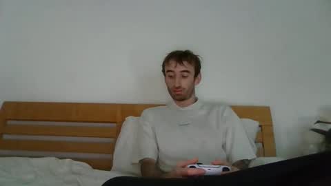 Snapshot of vwelad6969 chatting on 12/06/24, 08:15 hung boy online show from 12/06/24, 08:15