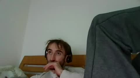 Snapshot of vwelad6969 chatting on 01/23/25, 11:26 hung boy online show from 01/23/25, 11:26