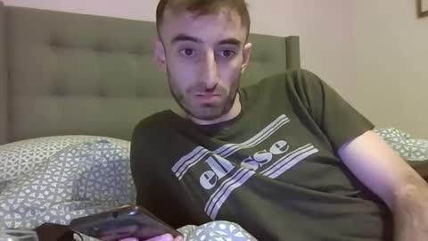 Snapshot of vwelad6969 chatting on 02/10/25, 10:30 hung boy online show from 02/10/25, 10:30