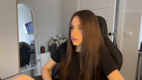 Arina online show from 05/06/26, 08:41
