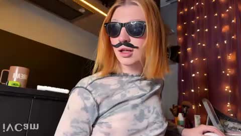 ILONA A week goal new laptop online show from 06/18/26, 04:44