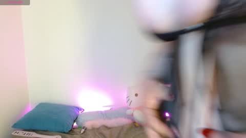 Snapshot of w_kittycat chatting on 12/07/24, 05:31 kitty SUPORT ME AND MY BABY SINGLE MOMY online show from 12/07/24, 05:31