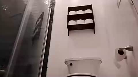 Snapshot of waffywaff77 chatting on 10/13/25, 01:38 waffywaff77 online show from 10/13/25, 01:38