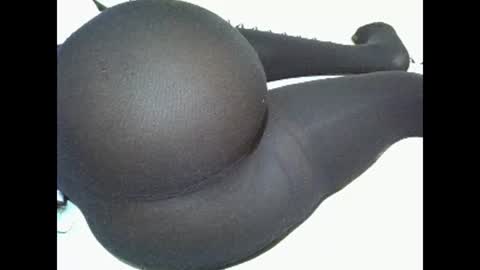 Snapshot of wakanda_43 chatting on 02/08/25, 02:04 candy online show from 02/08/25, 02:04