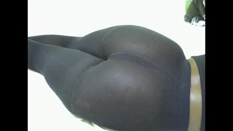 candy online show from 12/15/25, 07:40