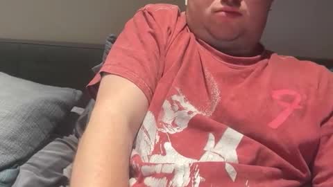 Snapshot of wakandaforever9 chatting on 03/10/26, 03:33 wowaweeman online show from 03/10/26, 03:33