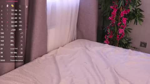 Snapshot of waki_fuckie chatting on 05/07/26, 08:52 Lina online show from 05/07/26, 08:52