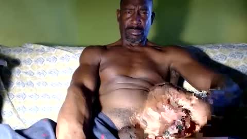 Snapshot of waleswusup chatting on 01/08/25, 07:45 Champion Lover online show from 01/08/25, 07:45