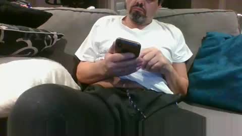 Snapshot of walker033 chatting on 01/25/25, 06:45 walker033 online show from 01/25/25, 06:45