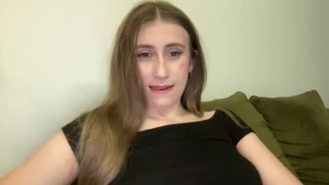 Snapshot of walkiria19 chatting on 05/07/26, 06:24 walkiria19 online show from 05/07/26, 06:24