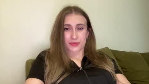 walkiria19 online show from 06/09/26, 05:35