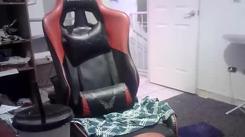 Snapshot of walo_77 chatting on 03/22/26, 05:33 walo_77 online show from 03/22/26, 05:33