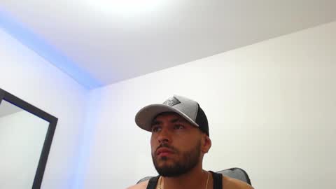 Snapshot of walter_brownn01 chatting on 01/20/25, 07:04 WALTER BROWN online show from 01/20/25, 07:04