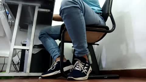 Snapshot of waltherfeet_ chatting on 10/01/25, 08:26 WaltherFeet online show from 10/01/25, 08:26